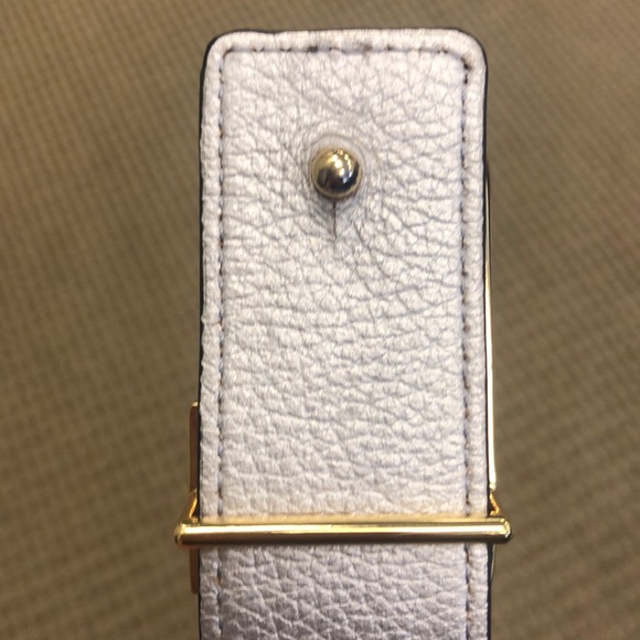 Gold & silver Reversible P belt monogrammed - Picture 4 of 6